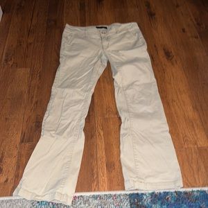 Aeropostale Womens Khakis